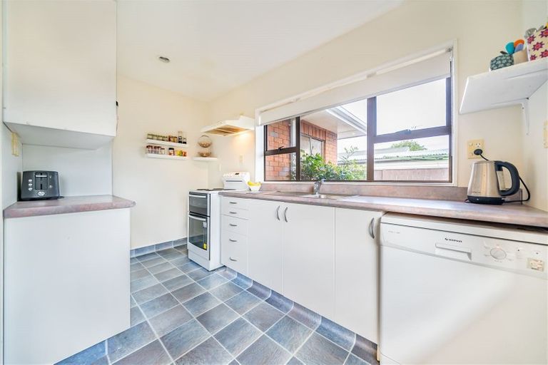 Photo of property in 5 California Drive, Totara Park, Upper Hutt, 5018