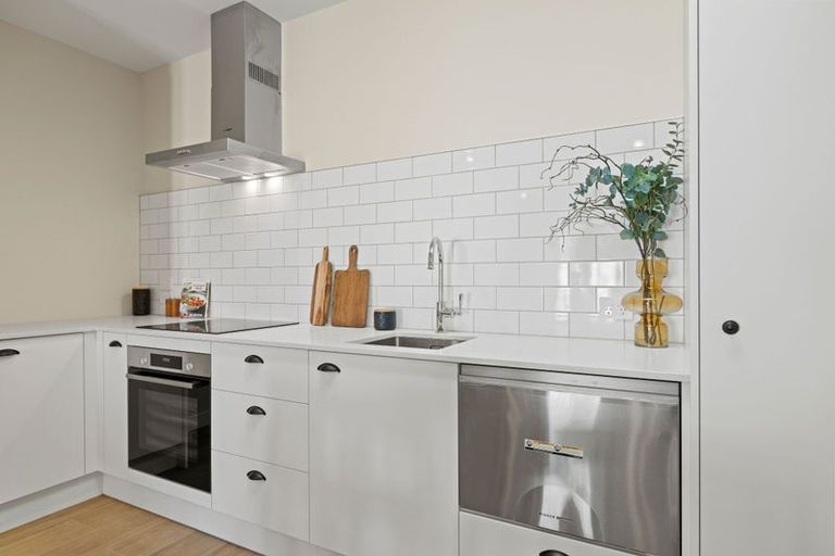 Photo of property in 3 Waitikiri Drive, Parklands, Christchurch, 8083