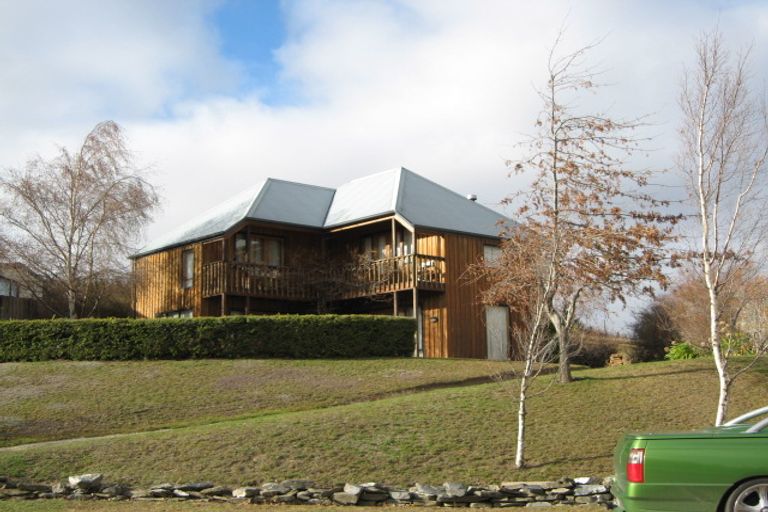 Photo of property in 70 Rata Street, Wanaka, 9305
