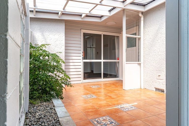 Photo of property in 9 Armstrong Avenue, Carterton, 5713