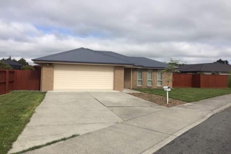 Photo of property in 69 Acacia Avenue, Rangiora, 7400