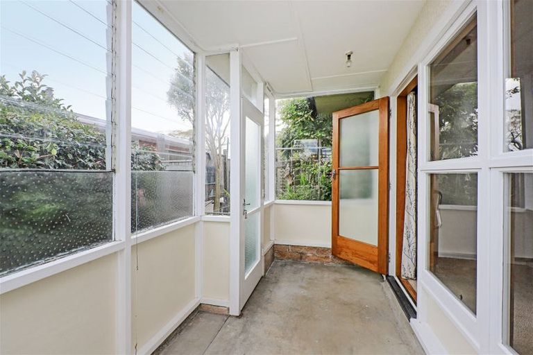 Photo of property in 804a Oxford Street, Saint Leonards, Hastings, 4120