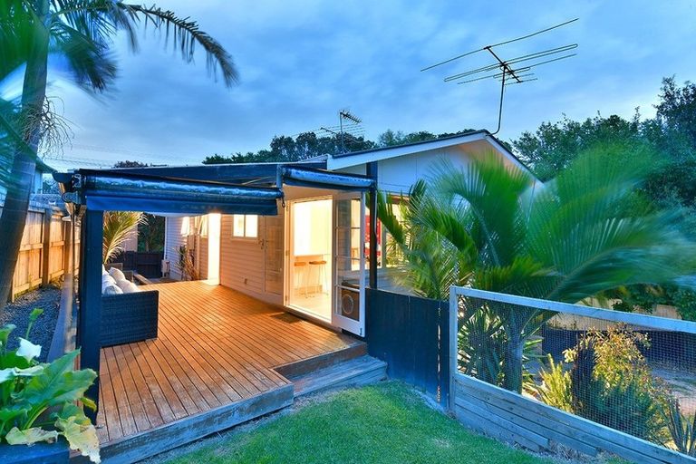 Photo of property in 9 Neptune Avenue, Beach Haven, Auckland, 0626