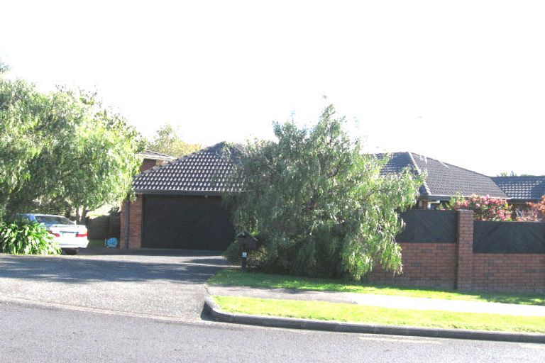 Photo of property in 2/23 Leicester Parade, Somerville, Auckland, 2014