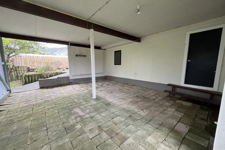 Photo of property in 18 Tyrone Grove, Wainuiomata, Lower Hutt, 5014