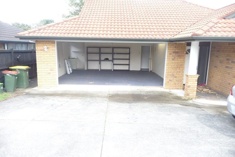Photo of property in 1/55 Whitford Road, Botany Downs, Auckland, 2014
