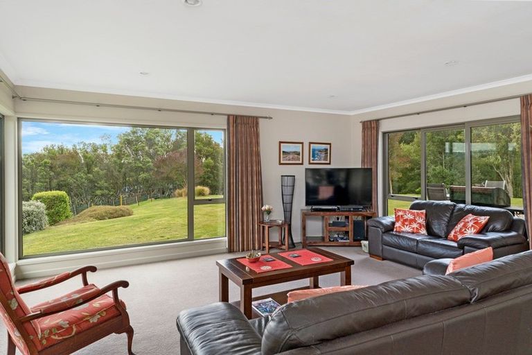 Photo of property in 73 Totara View Road, Wakefield, 7095