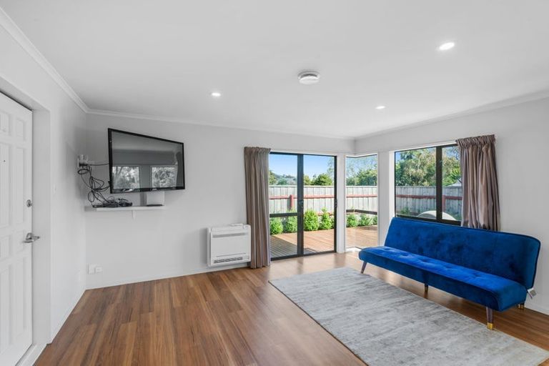 Photo of property in 1/23 Laing Crescent, Heathcote Valley, Christchurch, 8022