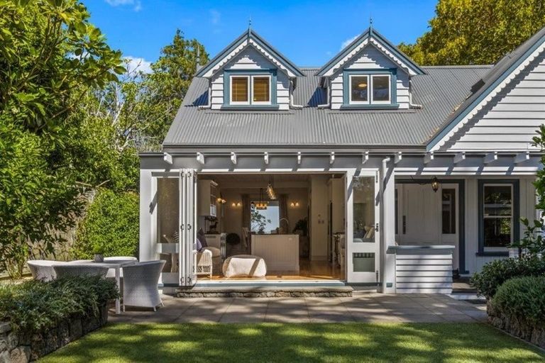 Photo of property in 7 Symonds Street, Onehunga, Auckland, 1061