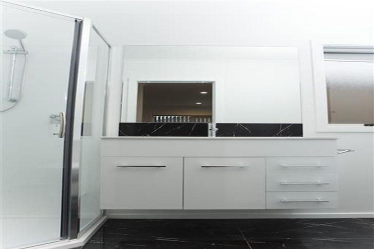 Photo of property in 17 Charlotte Crescent, Dinsdale, Hamilton, 3204