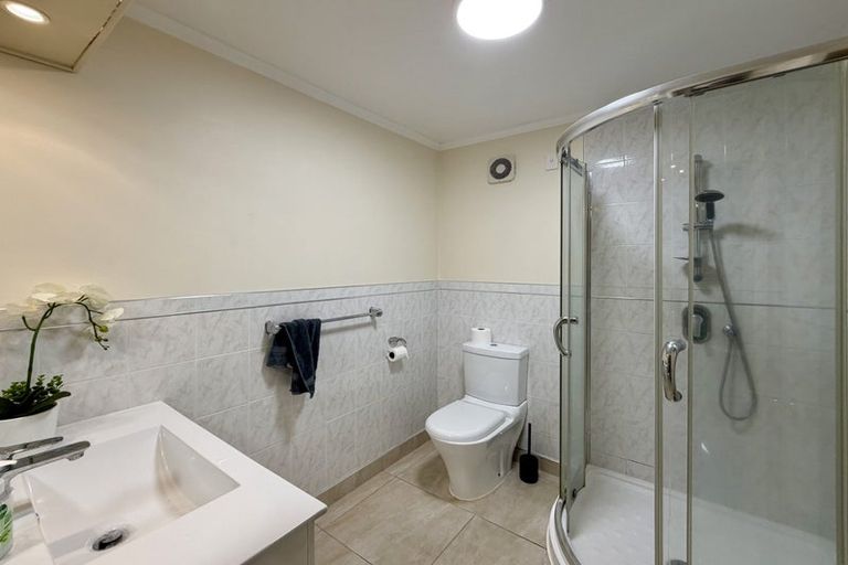 Photo of property in 34 Hythe Terrace, Mairangi Bay, Auckland, 0630