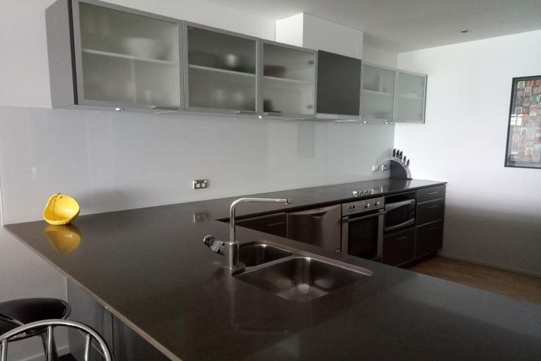 Photo of property in 407/7 Humber Street, Pandora, Napier, 4110