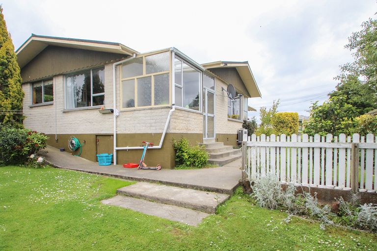 Photo of property in 39 Awamoa Road, Holmes Hill, Oamaru, 9401