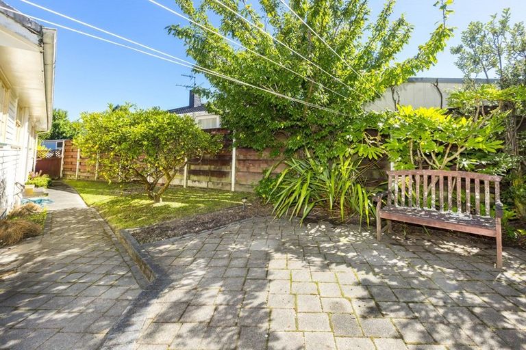 Photo of property in 62 Hillside Drive, Maoribank, Upper Hutt, 5018