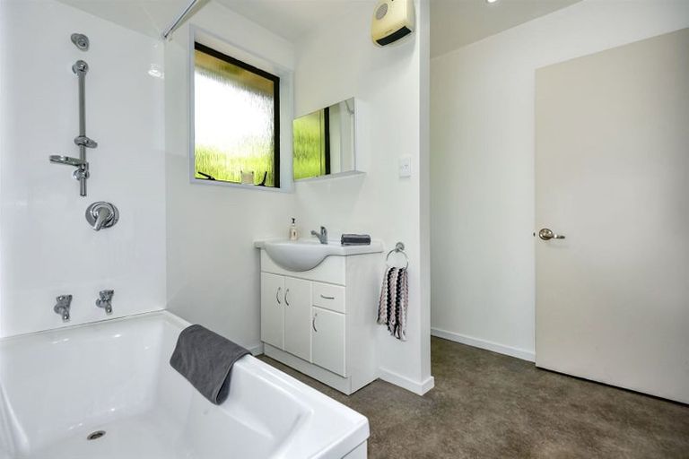 Photo of property in 50 Radiata Avenue, Parklands, Christchurch, 8083