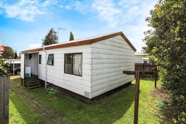 Photo of property in 24a Pollen Crescent, Melville, Hamilton, 3206