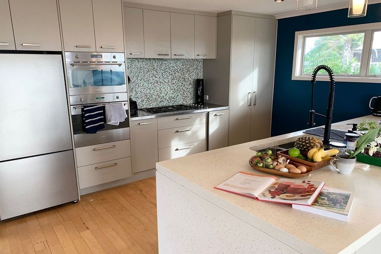 Photo of property in 103 Stanmore Bay Road, Stanmore Bay, Whangaparaoa, 0932