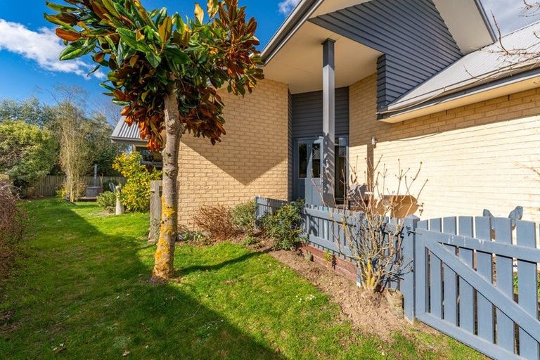 Photo of property in 16 Cascade Place, Geraldine, 7930