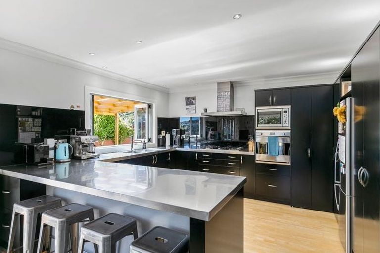 Photo of property in 19 Navigation Drive, Whitby, Porirua, 5024