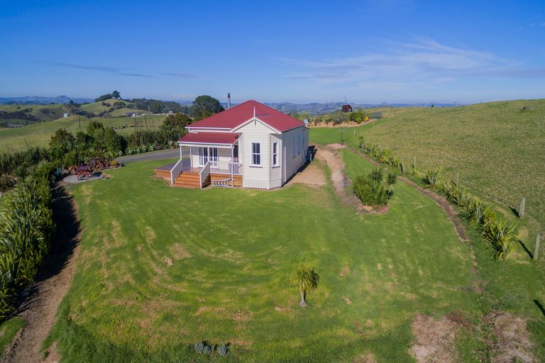 Photo of property in 14 Syd Smith Road, Oruawharo, Wellsford, 0975