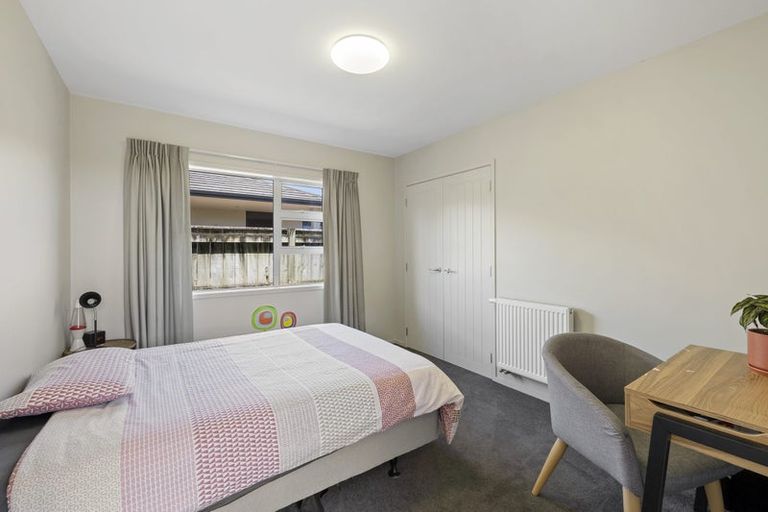 Photo of property in 32 Redwood Crescent, Hurdon, New Plymouth, 4310