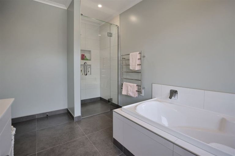 Photo of property in 7 Whiteoak Grove, Tinwald, Ashburton, 7700