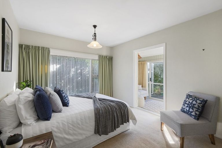 Photo of property in 2 Seagrave Place, Ilam, Christchurch, 8041