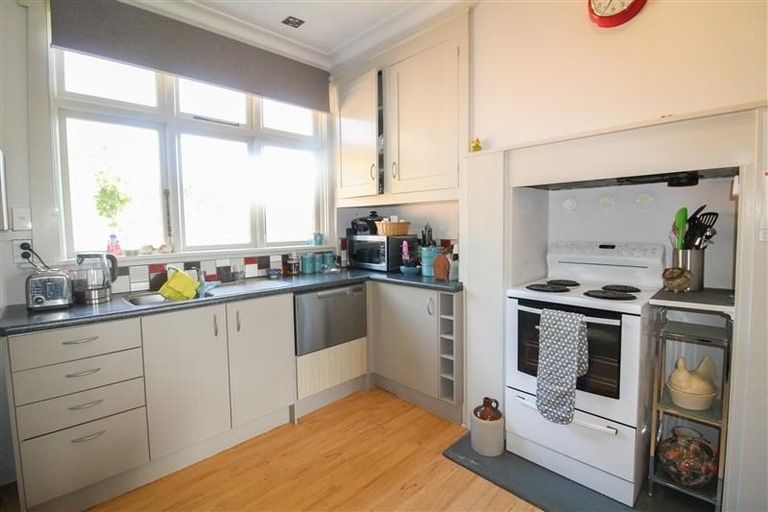 Photo of property in 11a Scotland Terrace, Green Island, Dunedin, 9018