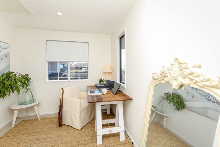 Photo of property in 23 Linda Street, Oakura, 4314