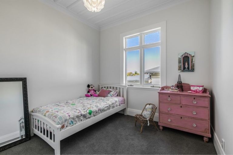 Photo of property in 39 Allenby Avenue, Devonport, Auckland, 0624