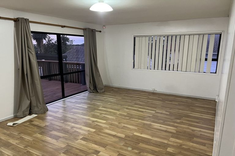 Photo of property in 10 Rukumoana Place, Clendon Park, Auckland, 2103