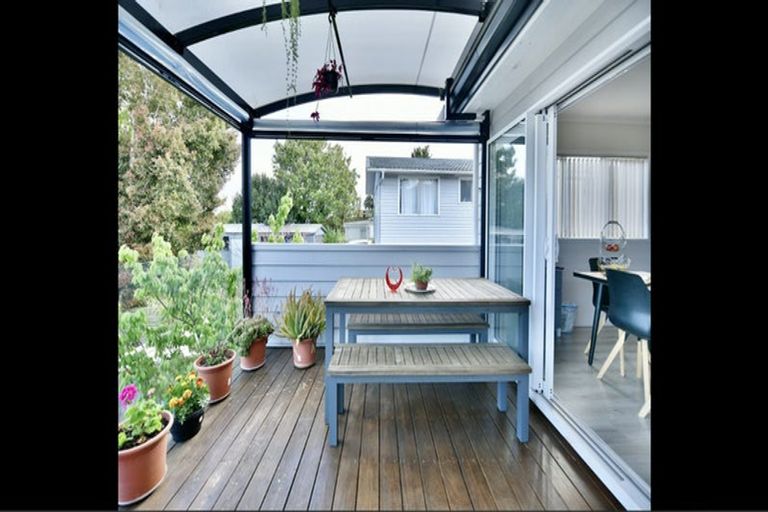 Photo of property in 780 East Coast Road, Oteha, Auckland, 0630