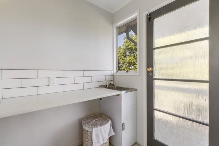 Photo of property in 301 Royal Road, Massey, Auckland, 0614