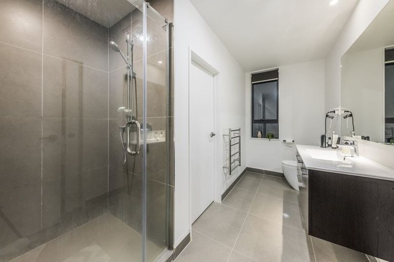 Photo of property in 58 Te Aparangi Road, Papakura, 2110