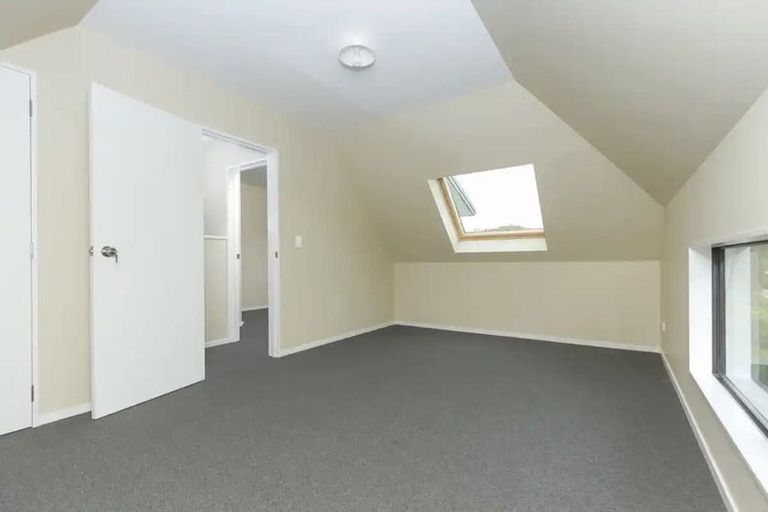 Photo of property in 2/50 Helena Road, Hillcrest, Hamilton, 3216