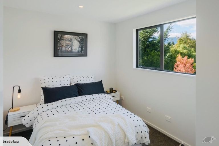 Photo of property in 41c Dart Place, Fernhill, Queenstown, 9300