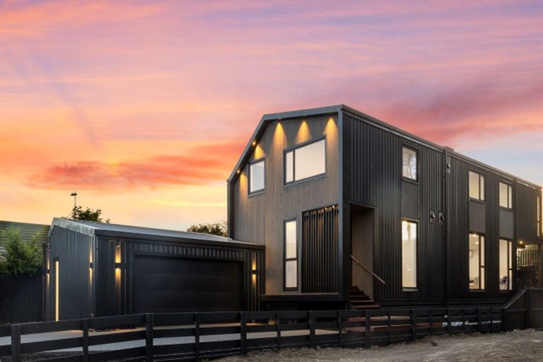 Photo of property in 53 Kings Avenue, Waikuku Beach, 7402