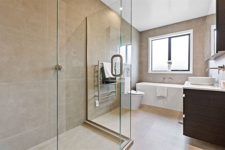 Photo of property in 110 Monument Road, Clevedon, 2582