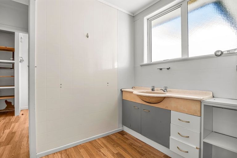 Photo of property in 15 Glenfield Road, Owhata, Rotorua, 3010