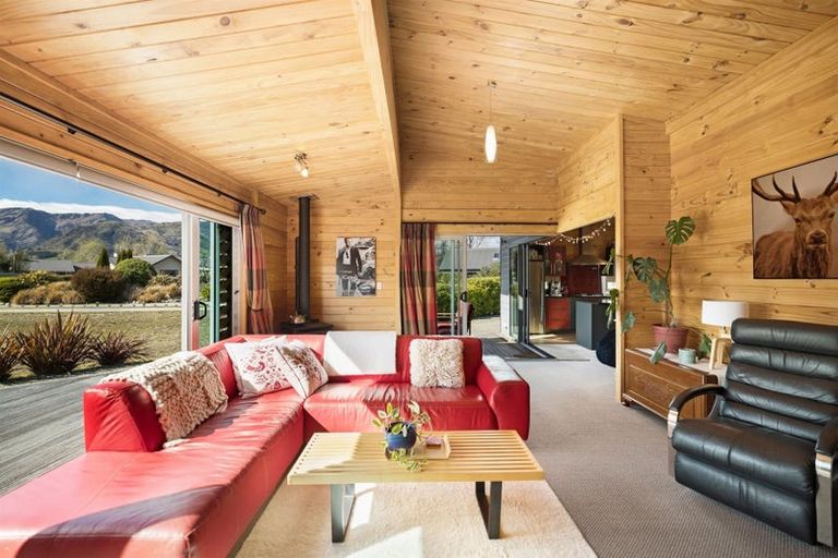 Photo of property in 56 Charles Court, Lake Hawea, Wanaka, 9382