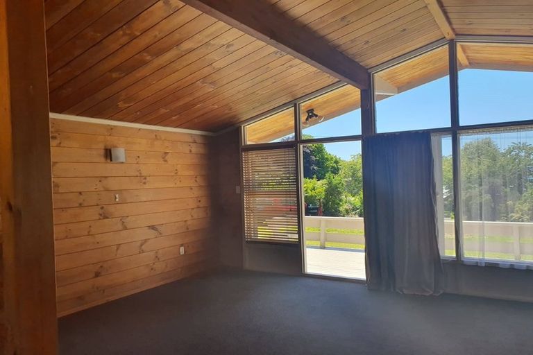 Photo of property in 48 Mountain Road, Western Heights, Rotorua, 3015