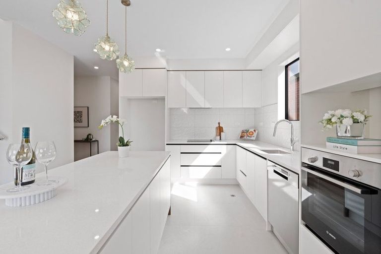 Photo of property in 4c Mahogany Street, Westgate, 0814