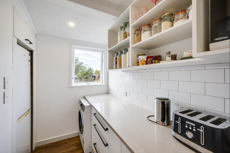 Photo of property in 26 James Foley Avenue, Pirimai, Napier, 4112