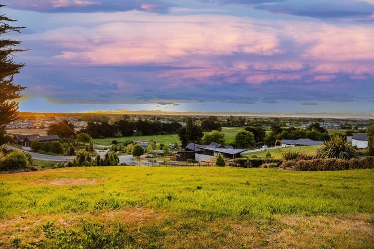 Photo of property in 30 Kitcheners Knoll Road, Kennedys Bush, Christchurch, 8025
