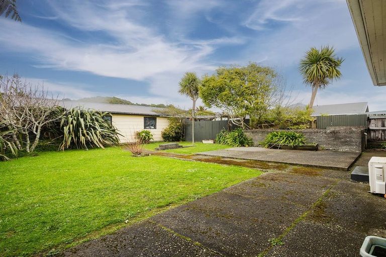 Photo of property in 15 Domain Terrace, Karoro, Greymouth, 7805