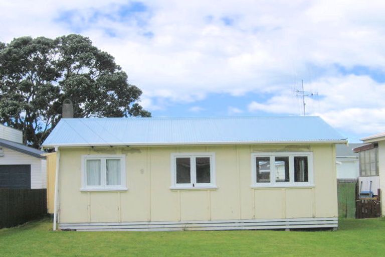 Photo of property in 12 Marine Avenue, Waihi Beach, 3611