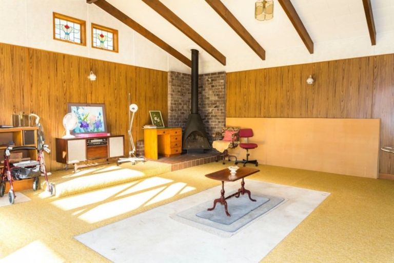 Photo of property in 55 Adelaide Road, Dannevirke, 4978