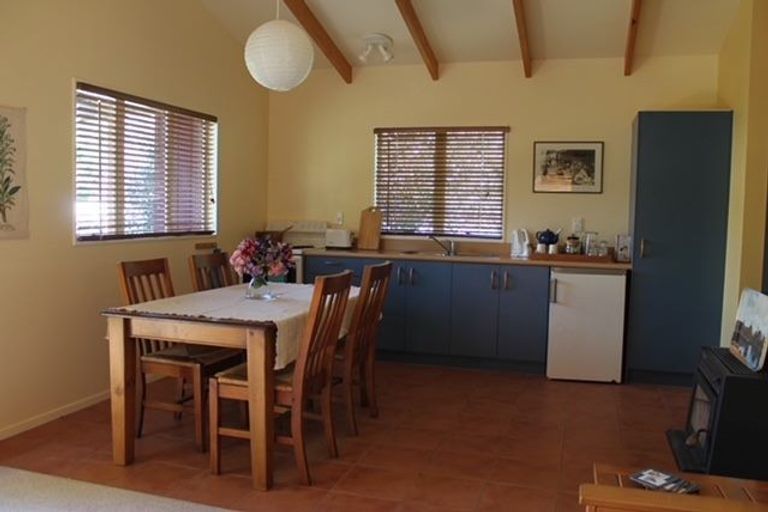 Photo of property in 580 Middle Road, Poukawa, Hastings, 4172