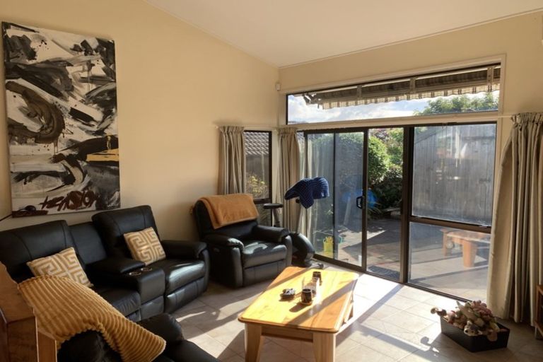 Photo of property in 56 Oliver Road, Eastern Beach, Auckland, 2012