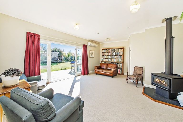 Photo of property in 27 Courtenay Road, Kirwee, Darfield, 7571
